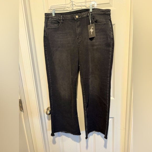 NWT Flamingals Wide Leg Ankle Jeans Size 3XL. Rough Hem, Black. - Picture 1 of 4